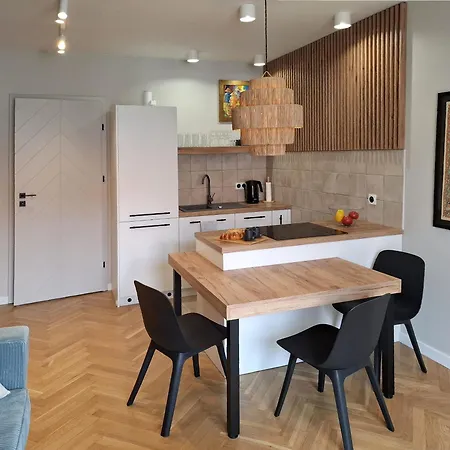 Boho - 100m From Market Square *