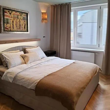 Boho - 100m From Market Square Daire *